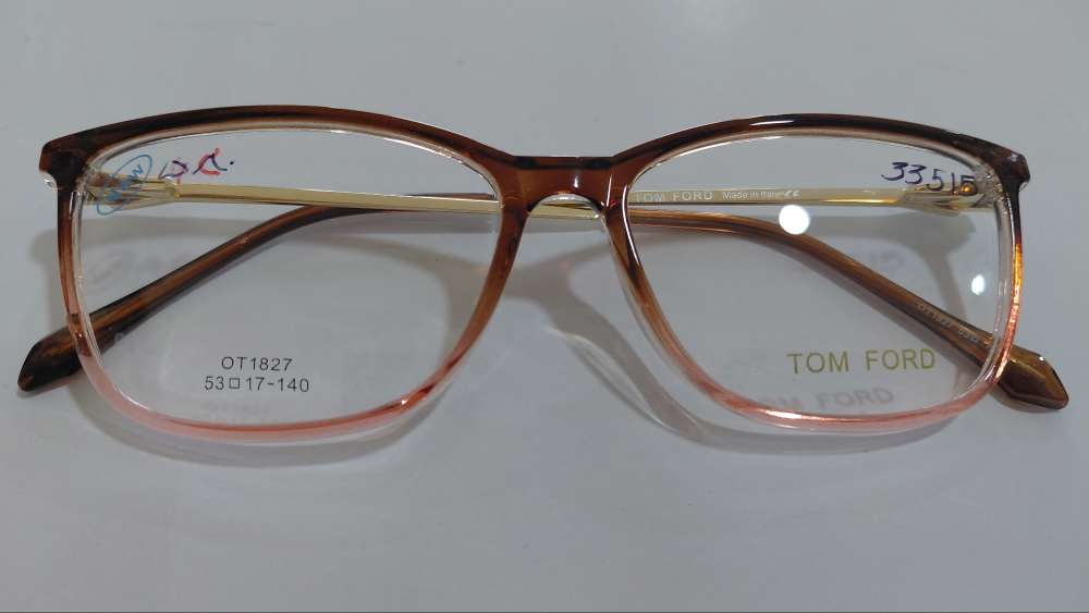 TOM FORD