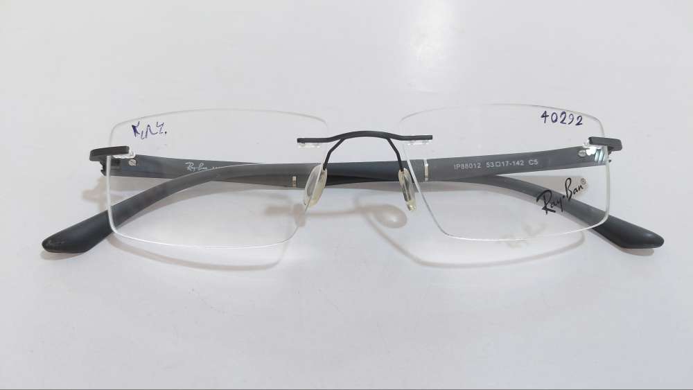 Ray.Ban