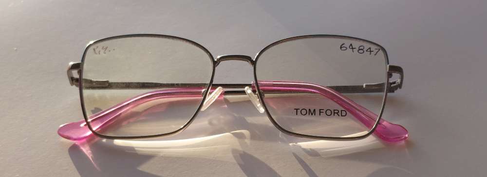 TOM FORD