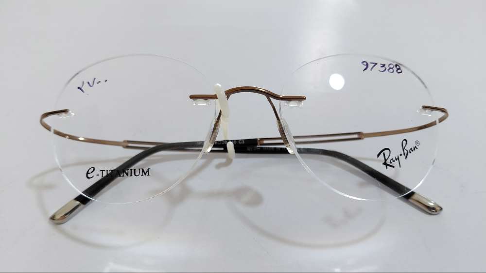 Ray.Ban